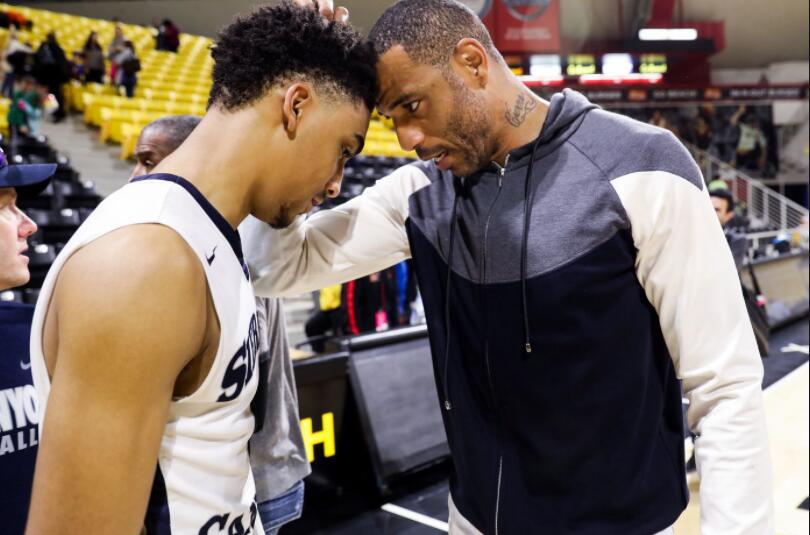 卢卡·东契奇|不愧状元之子！火箭菜鸟连帽2米24巨塔+东契奇，展现顶级运动天赋