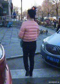 女孩 “据说南方人开始洗澡是这样子的...简直太真实了！”