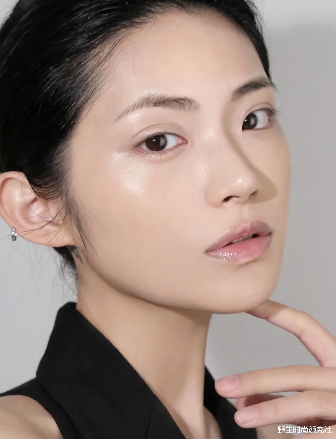 化妆 第一次化妆的女人，这几个“小雷区”要避开，不然妆感很廉价