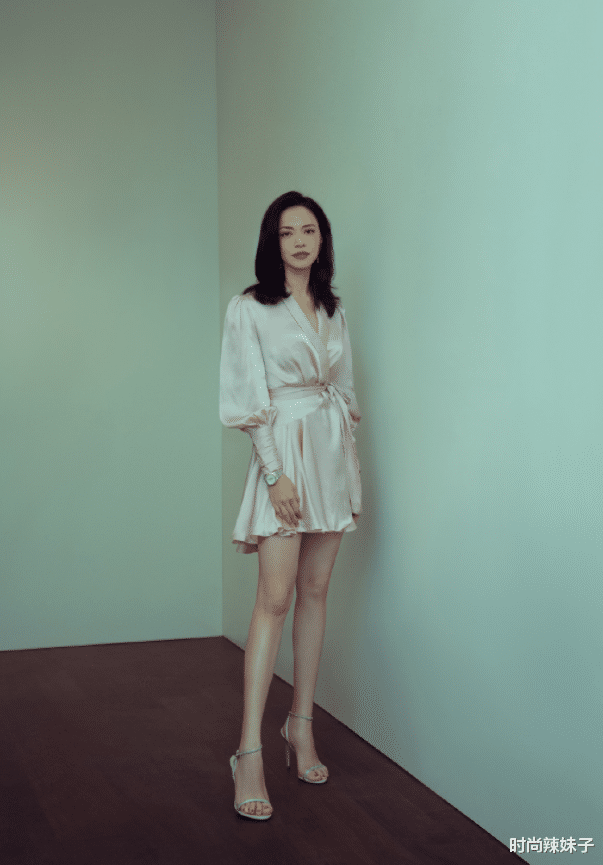 姚晨|姚晨参加节目却被关滤镜，看到生图下的真实腿型，这是当妈的人吗