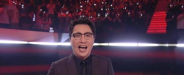 素手挽清说 为什么现在华少在《好声音》没什么存在感了？我总结了三点原因
