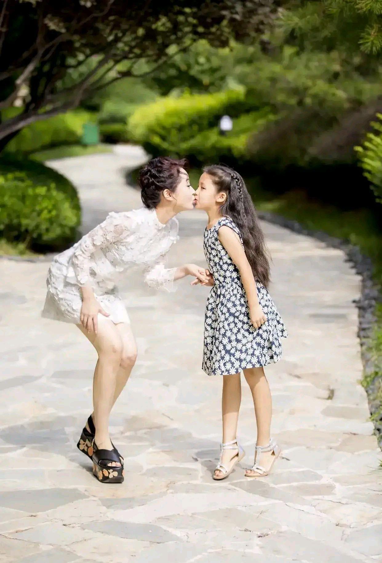 许晴|许晴:我摊牌了,唯一让我想生孩子的男人是他