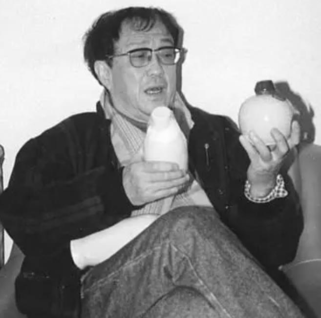 谢晋|大导演谢晋和妻子很健康：为何4个子女三个智障？唯一正常的早逝