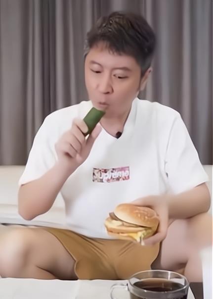 唐艺昕|42岁的任重为戏减肥，仅用2个月瘦身18斤，自律很重要