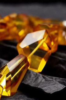 琥珀|开年的琥珀，最招财——金珀