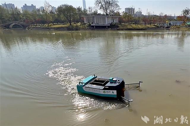 |无人清洁船5G智慧公园上岗