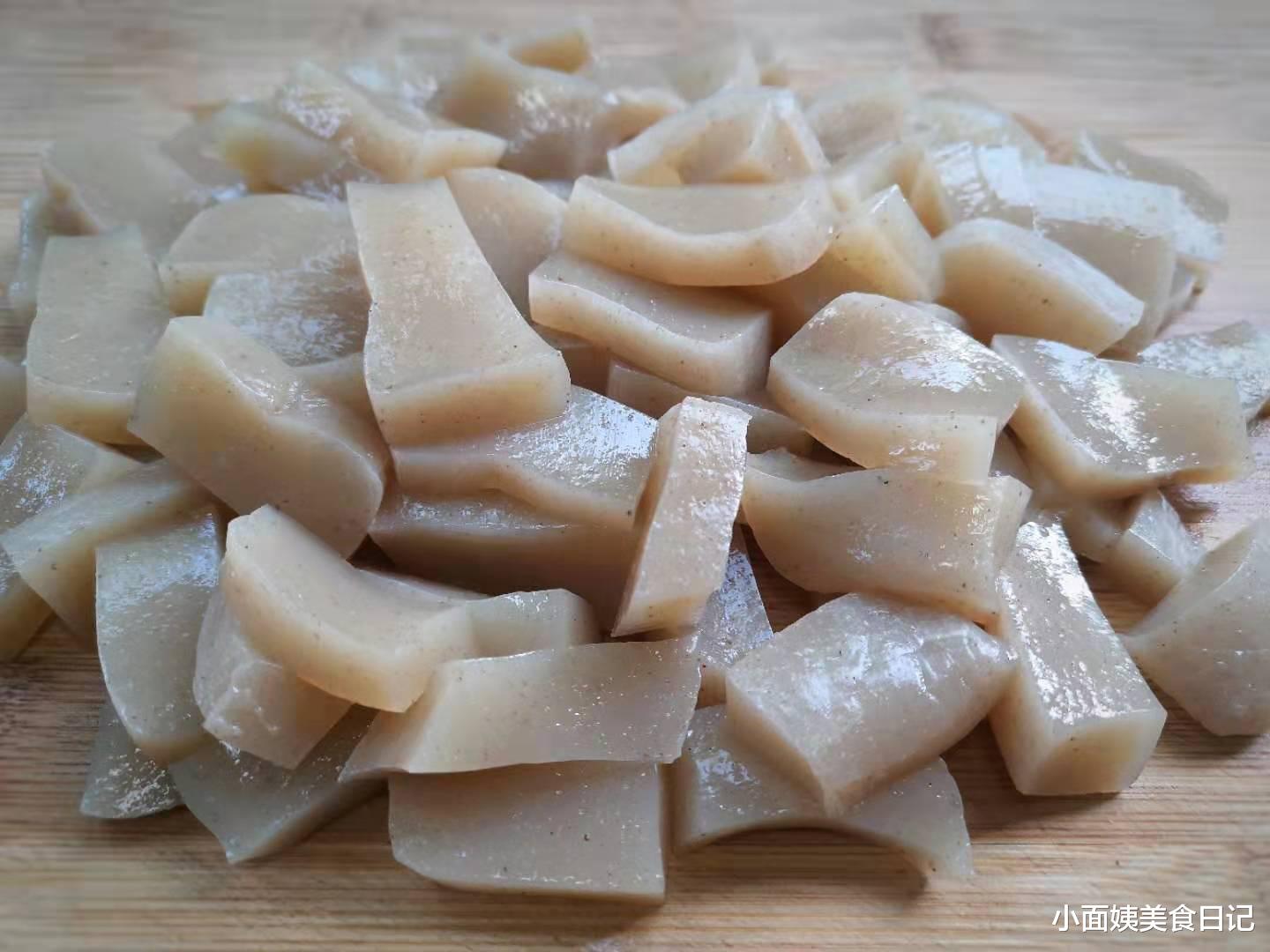 魔芋|天热多吃这食材，低脂饱腹，煮一煮浇上料一拌，比凉粉好吃！