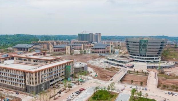 育儿心课堂|四川学校搬迁至“新校区”,面积约是原校区的3倍,预计年底搬完