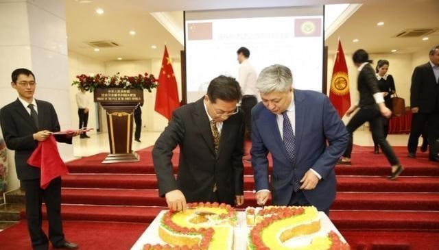 德国|吉尔吉斯斯坦到底“归还”了我国多少领土？你可能都想不到