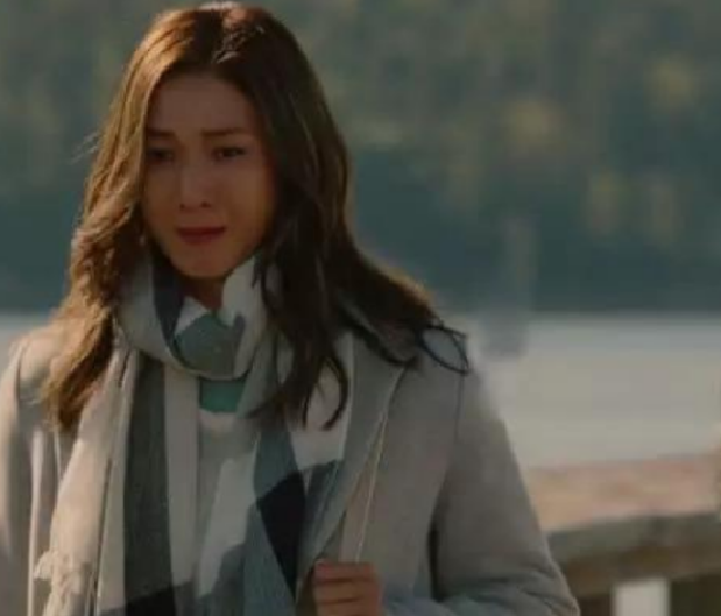 钟嘉欣|为请她出山拍戏，导演将剧组都搬到她家门口，却无人敢说她耍大牌