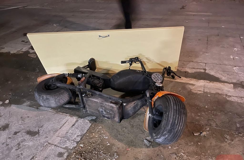 主人公 成都一电动车电梯内突然闪爆致6人被烧伤：包括一名婴儿