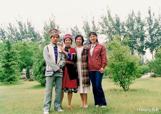 |那个和谢烨“两女共侍一夫”的李英，与顾城不辞而别后，结局如何