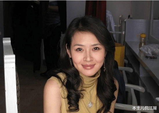 许晴|于明佳：嫁相亲老公，隐退4年婚姻险出裂痕，包办的婚姻也幸福