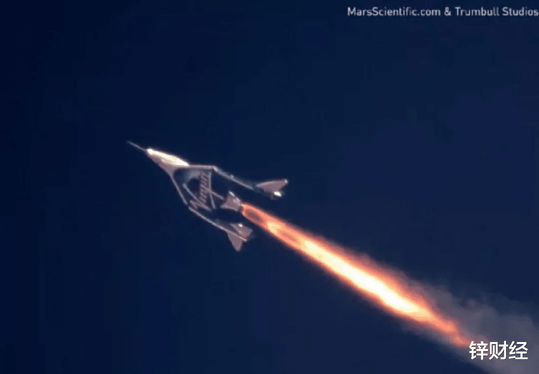 马里亚纳海沟 贝索斯蹦极万米高空，大气层外打响太空争夺战