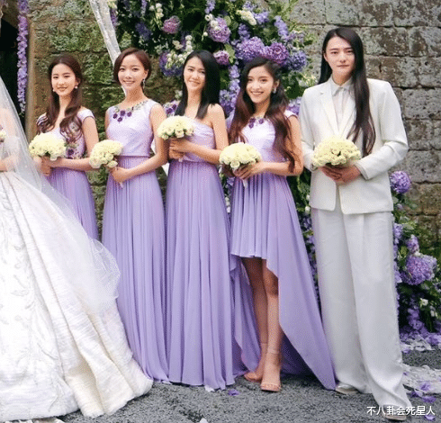 李小冉|7位女星成合照杀手，李小冉白到发光，倪妮气质好，她让杨颖害怕