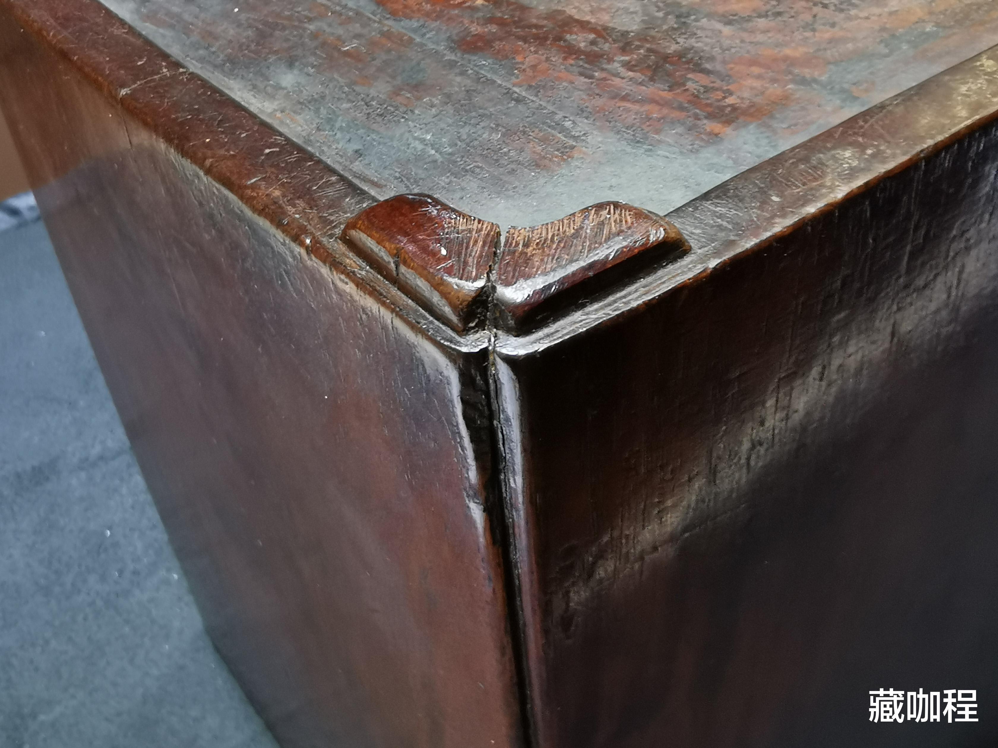 钱币|边长约二十厘米，黄花梨方笔筒贵在哪里？