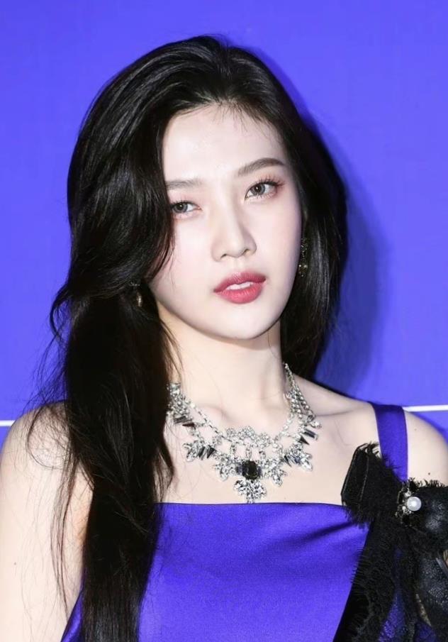 裴珠泫|曾经三大台女主搭顶流，如今三番女配新剧扑街，JOY为何资源降级