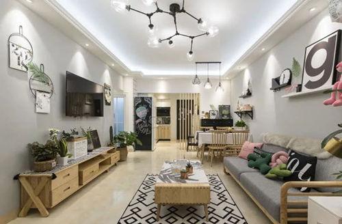 进门一个开放式厨房，亲戚说好好的房子毁了，有那么严重吗？