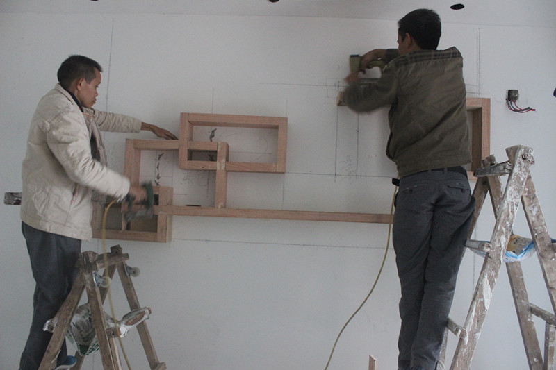 客厅砌了半堵墙，亲戚说我脑子进水，完工后他被打脸