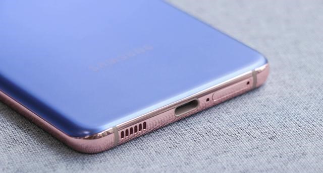 |被冷落的小钢炮旗舰?骁龙888+IP68+无线充电,可惜却无人识货