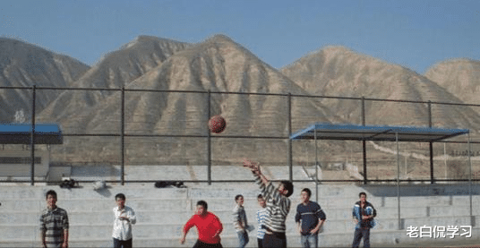 老白侃学习|我国“最荒凉”的985，上学好似被“流放”，每年都会有学生退学