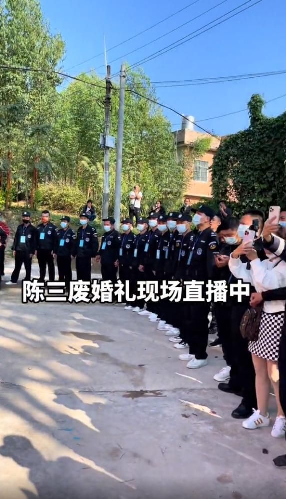 广西网红陈三废,4200万粉丝,逆袭成亿万富翁,为社会做啥贡献了