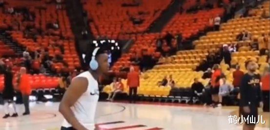 爵士队|NBA六大13顺位球星：布克与拉文上榜，爵士队独占两席