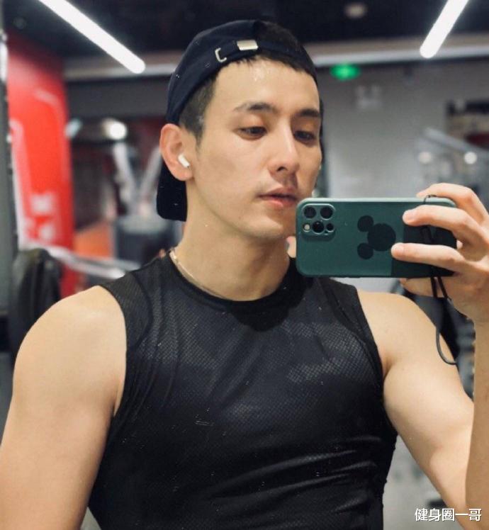 爱很美味|看《爱很美味》,突然迷上任彬,原来那么爱撸铁,还一身腱子肉!