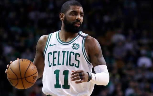 可馨育娃|艾弗森和欧文斗牛谁赢？欧文一手稳定的投篮，艾弗森就防不了？