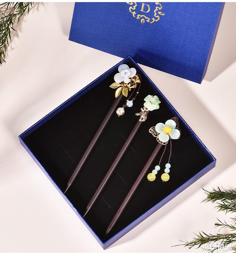 思伊日记|秋季搭配中的配饰，古风发簪的选择，让你日常穿搭更有韵味