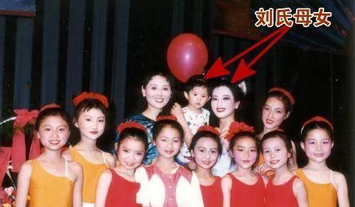 刘亦菲|为夺刘亦菲自杀，被误会20年不吭声，“最强星妈”刘晓莉真能忍