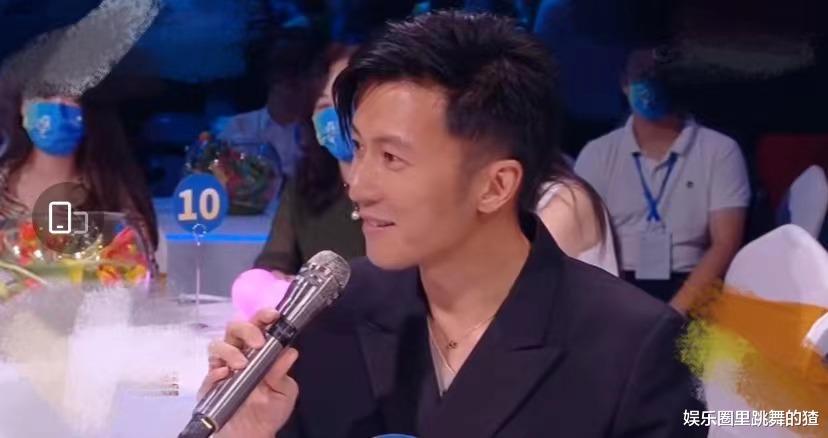 明星|中秋晚会成“大型翻车现场”,主持人状况频出,还有明星假唱