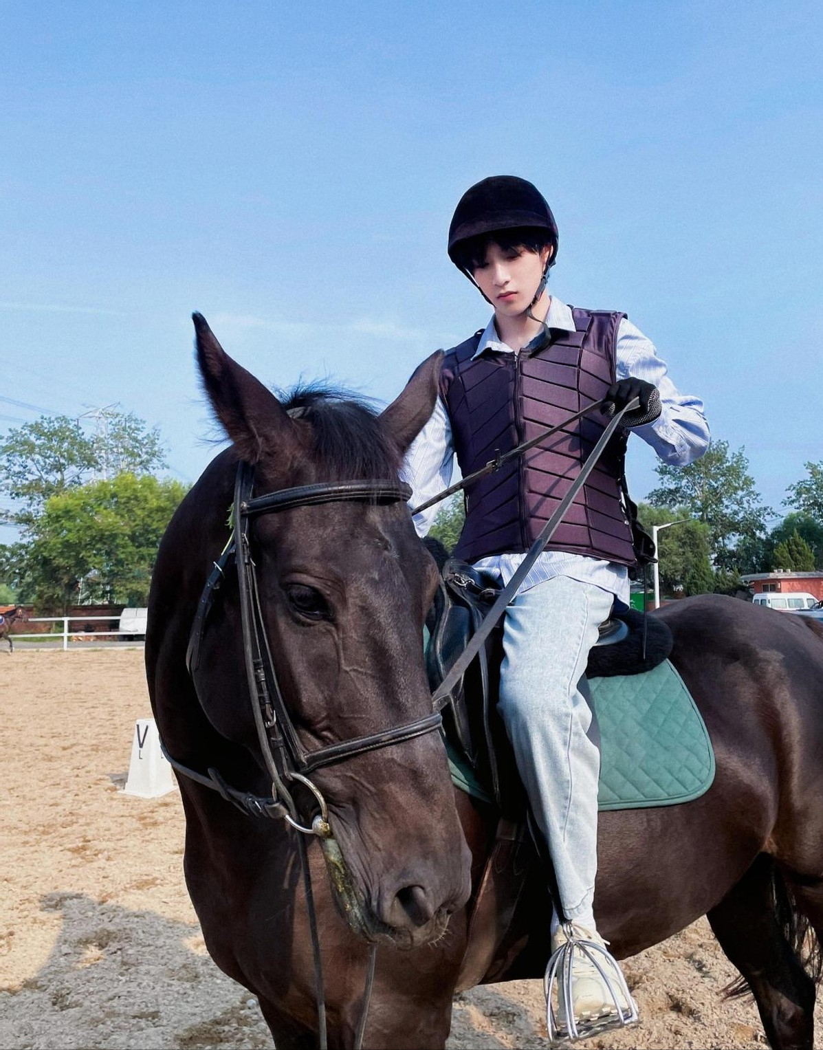 Lady变美日记 潮男时尚穿搭能有多简约，05后爱豆刘耀文的穿搭，值得学习