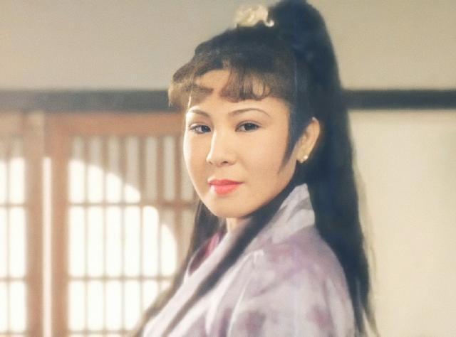 杨钧钧|“西门大妈”杨钧钧:花3千万拍电视剧,自己演女主,只为跟他一吻