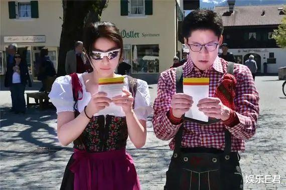 王祖蓝|王祖蓝做客霍启刚节目，曝内地广告费可达30亿，直播带货全球独有