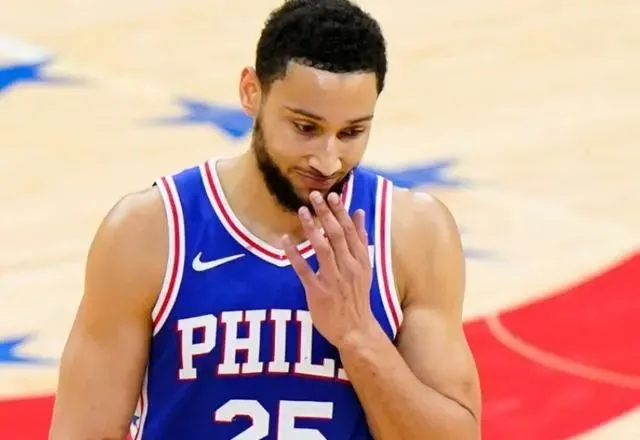 西蒙斯 8换1！疯了吧！换他的代价比换哈登都高！