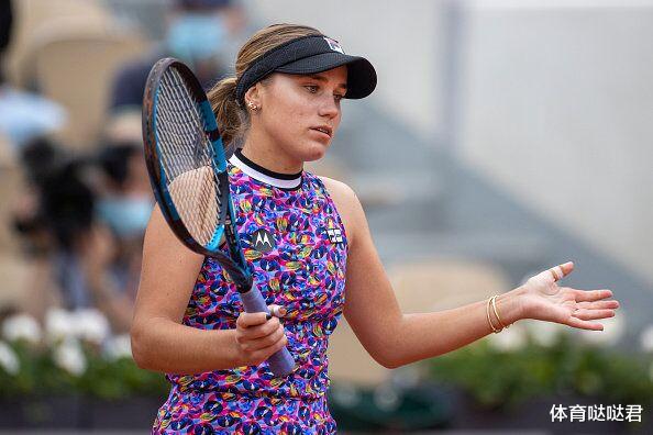 法网|法网爆大冷！大满贯冠军0-2出局无缘八强，世界第一逆转19岁新星
