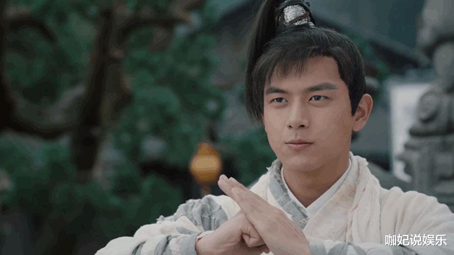 胡歌|龚俊邓超逃不过爆丑“斜刘海”，凭啥只有胡歌帅炸了？