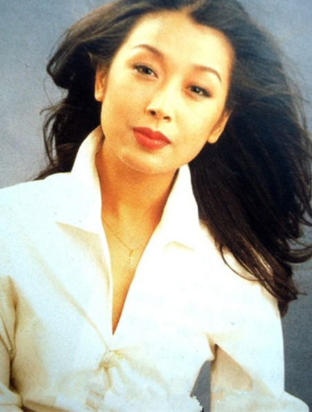 孙悦|“歌坛大姐大”孙悦的消亡史，她的故事比你想象的更悲惨