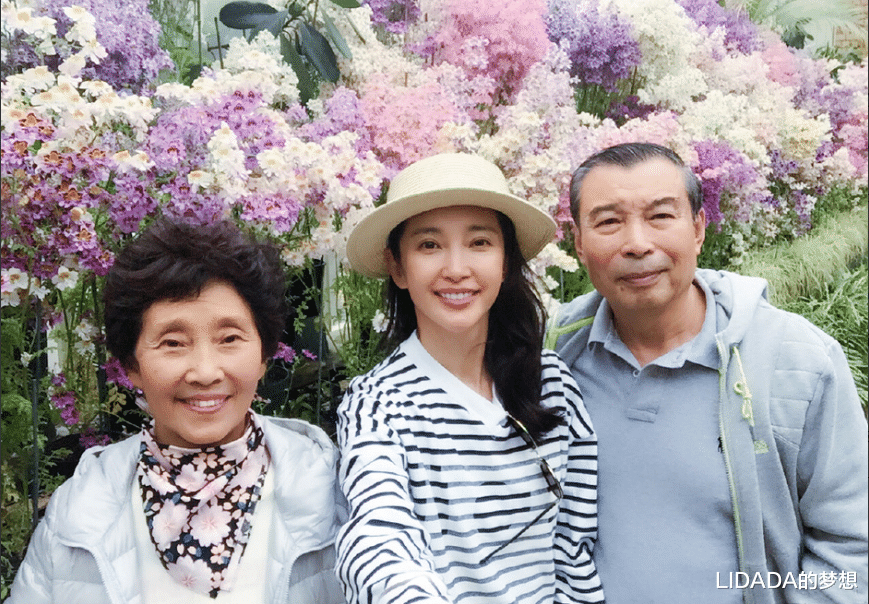 李冰冰|李冰冰的妹妹李雪才是真正的狠人！事业家庭两全，一双儿女帅气漂亮