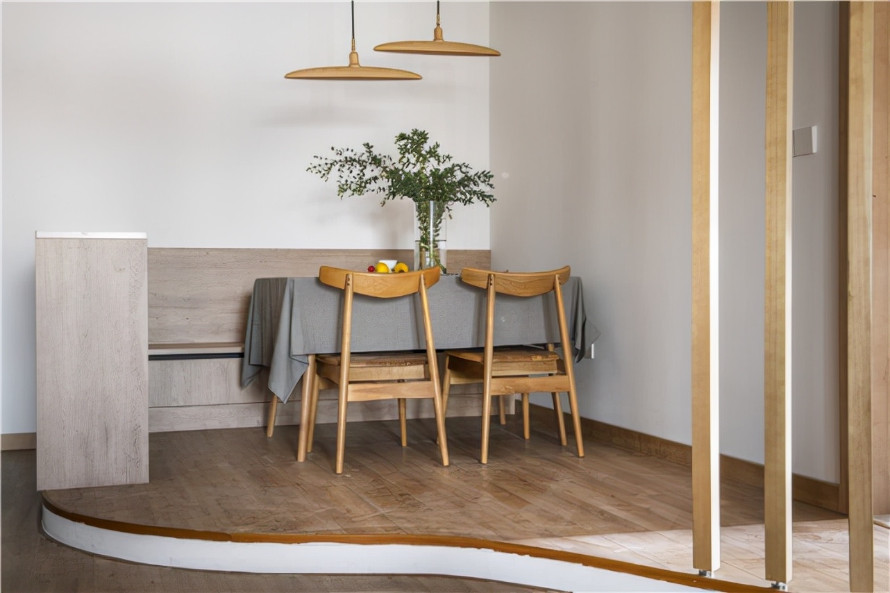 103平日式二居室，除主卧以外都是做榻榻米收纳力太强了