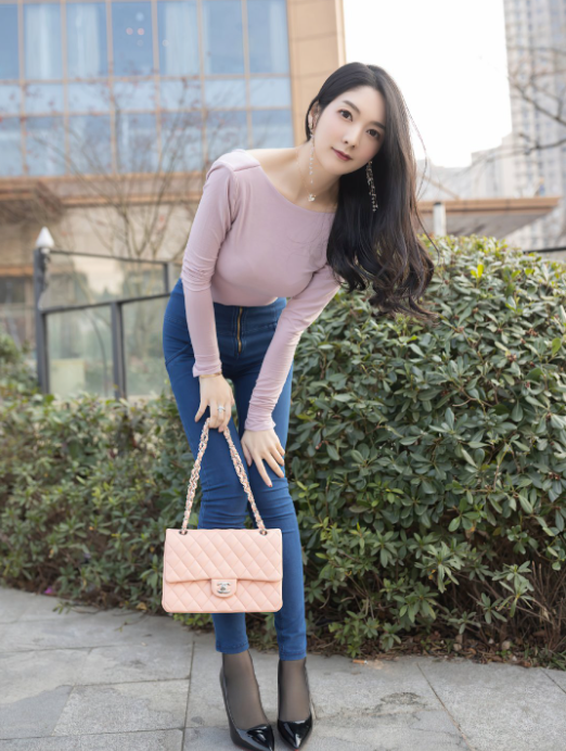 爱情|你会为了爱情，而放弃自己的事业吗？