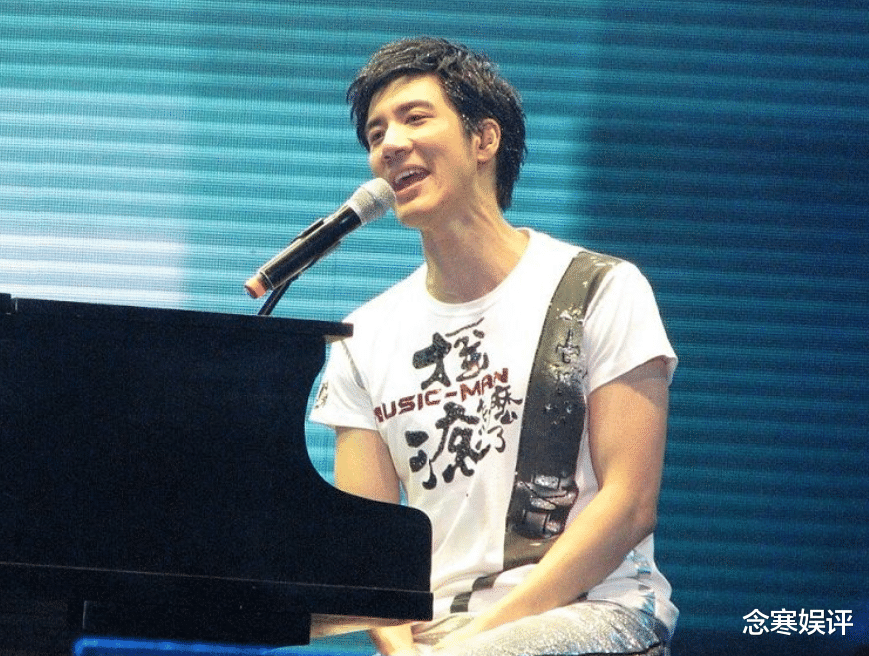 王力宏|汪小菲暗中帮助王力宏？给媒体送热饮成功转移话题，提升了好感度