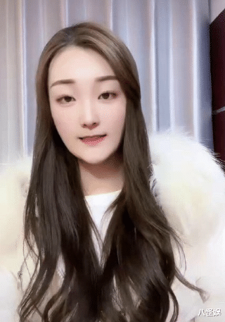 陈亚男|陈亚男退回彩礼后表态不注销账号，并维护前夫小伟：让他平静生活