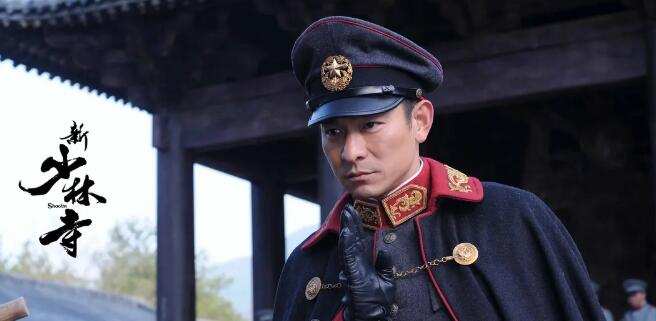 刘德华|刘德华为了《人潮汹涌》赌上四十年的演艺生涯，一把梭哈！