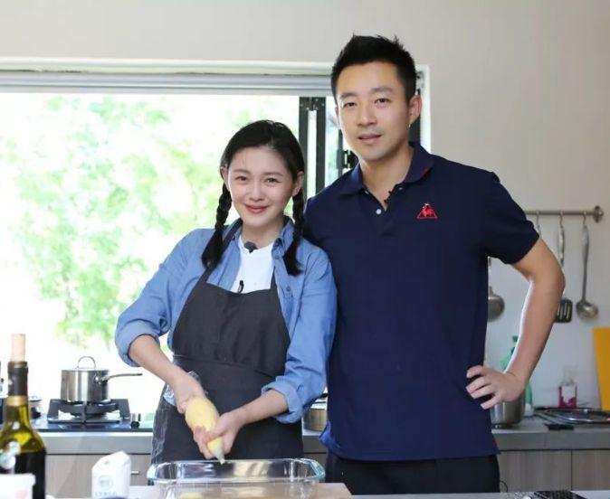 汪小菲|汪小菲独自打高尔夫，删除与大S相关动态，被疑离婚