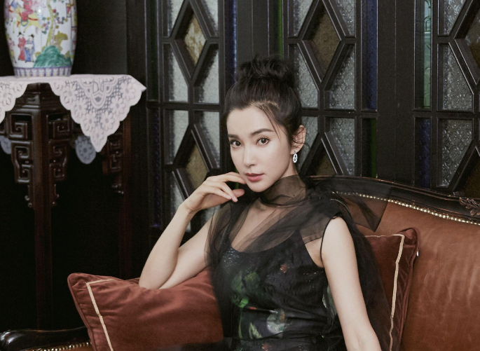 李冰冰|李冰冰的眼光有多毒？看她签约的9位艺人，2位小红3位已成一线