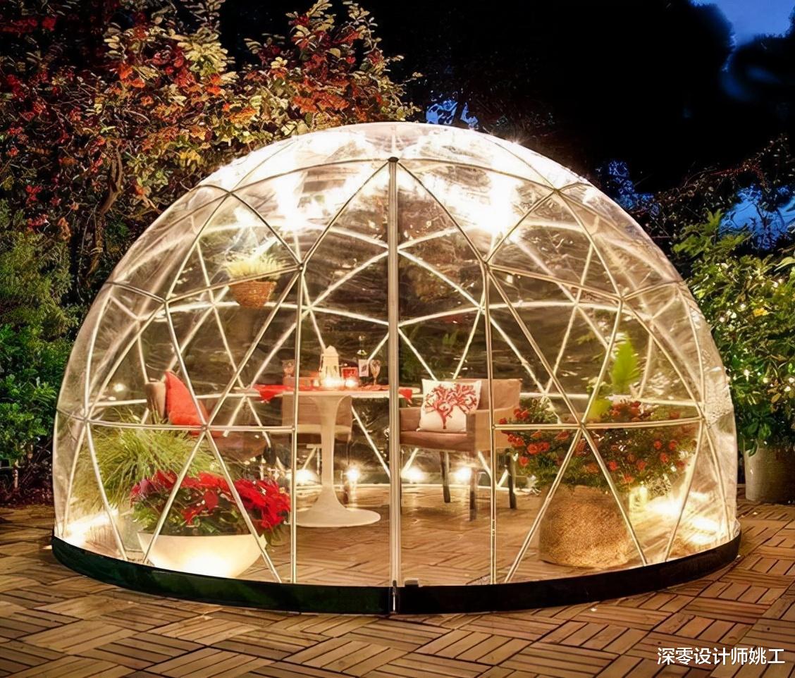 弧形玻璃做顶,整面采光,这阳光房看似简单,实际上造价真不算低