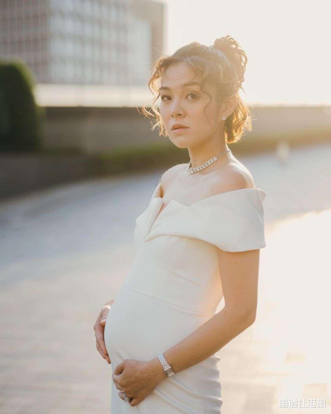 佟丽娅|恭喜！36岁TVB气质女星晒唯美艺术照宣布怀二胎，为梦想放弃高薪工作参选港姐