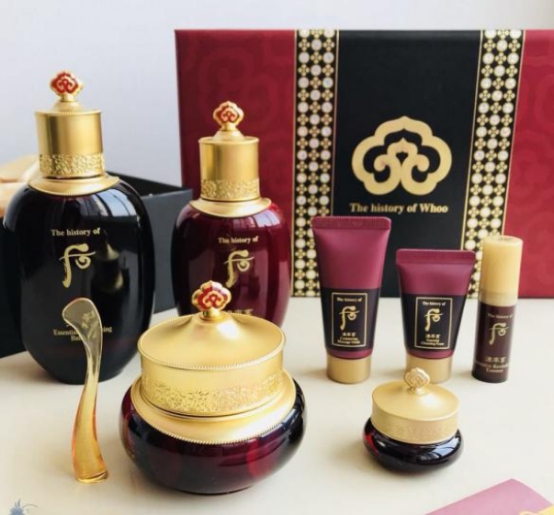 护肤品|女人过了40岁以后，这3种护肤品用起来，精致又漂亮，遇到别错过